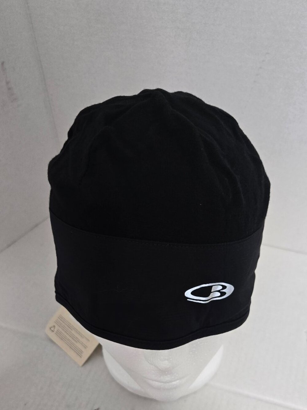 🔥 Icebreaker Tech Trainer Hybrid Beanie – Merino Wool – NWT 🔥